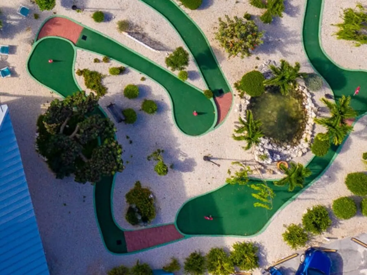 Mini-Golf & Beach Games